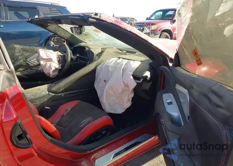 2021 Chevrolet Corvette Stingray Rwd 3Lt z USA, uszkodzony, nr VIN 1G1YC2D43M5108066